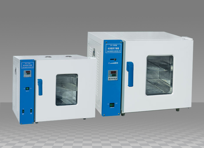 臥式鼓風(fēng)干燥箱